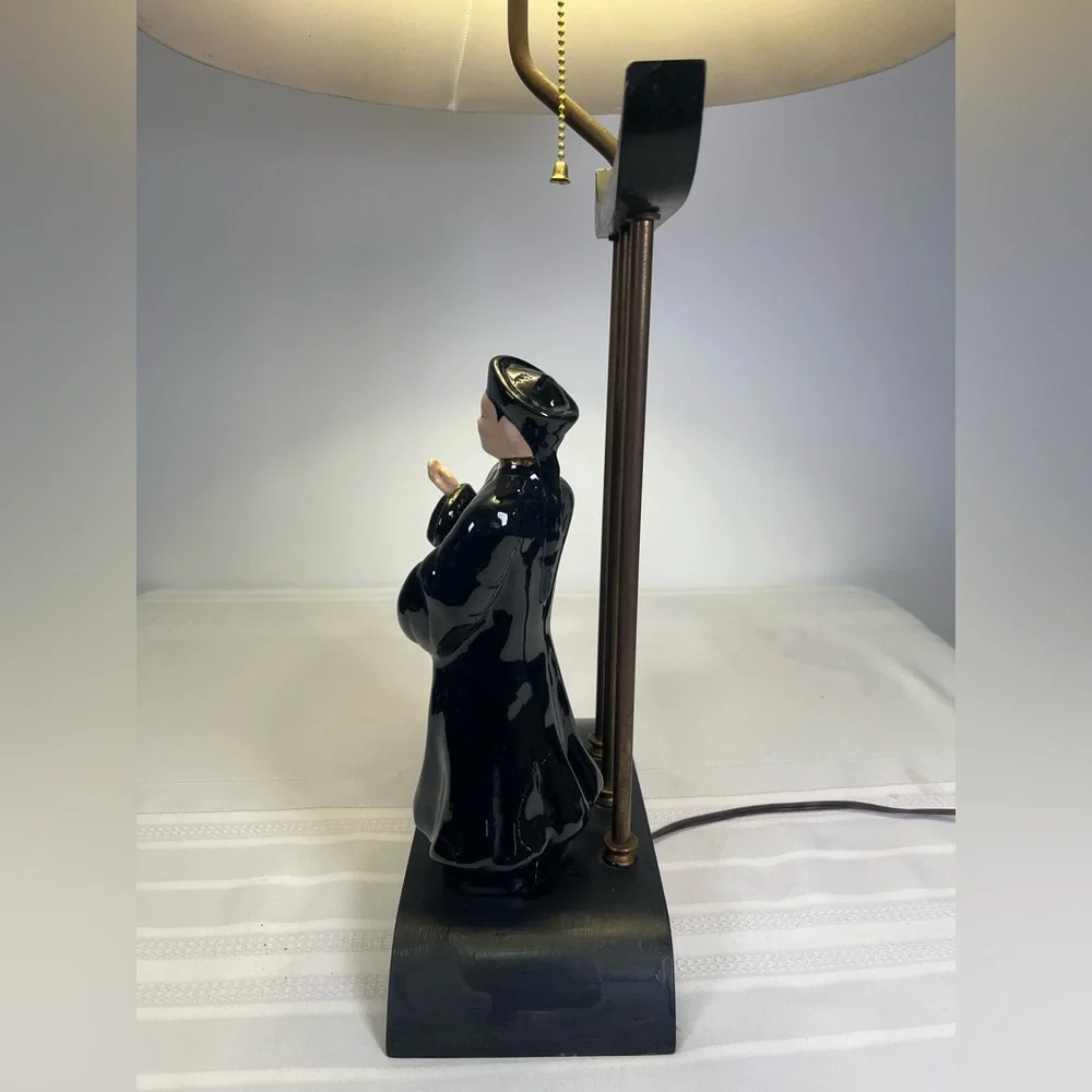 VTG 50s Ceramic Asian Couple Figural Lamp Pagoda MCM Black Gold Oriental Style